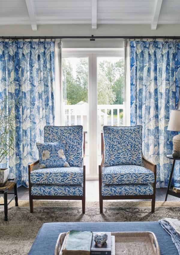 Acanthus Fabric - Leaf Green from