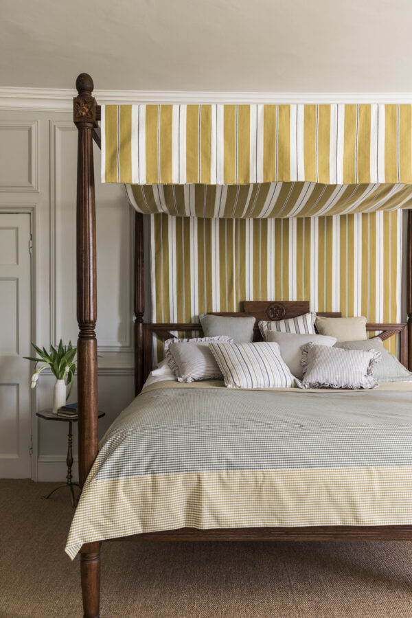 Windsor Fabric - Chambray from