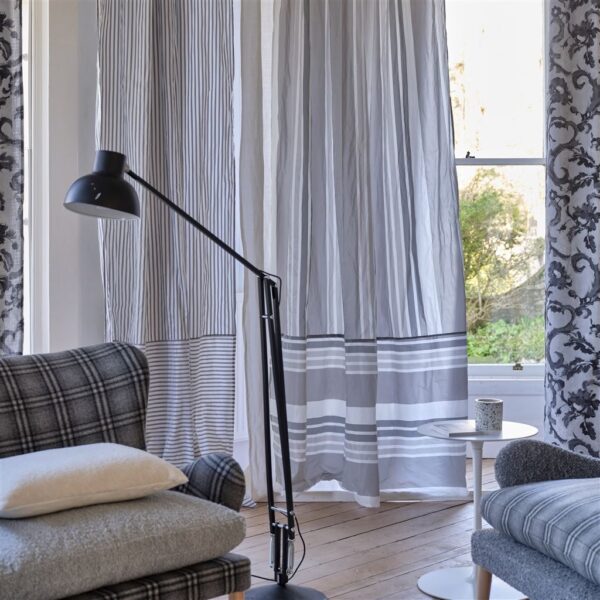 Calozzo Largo Fabric - Cassis from
