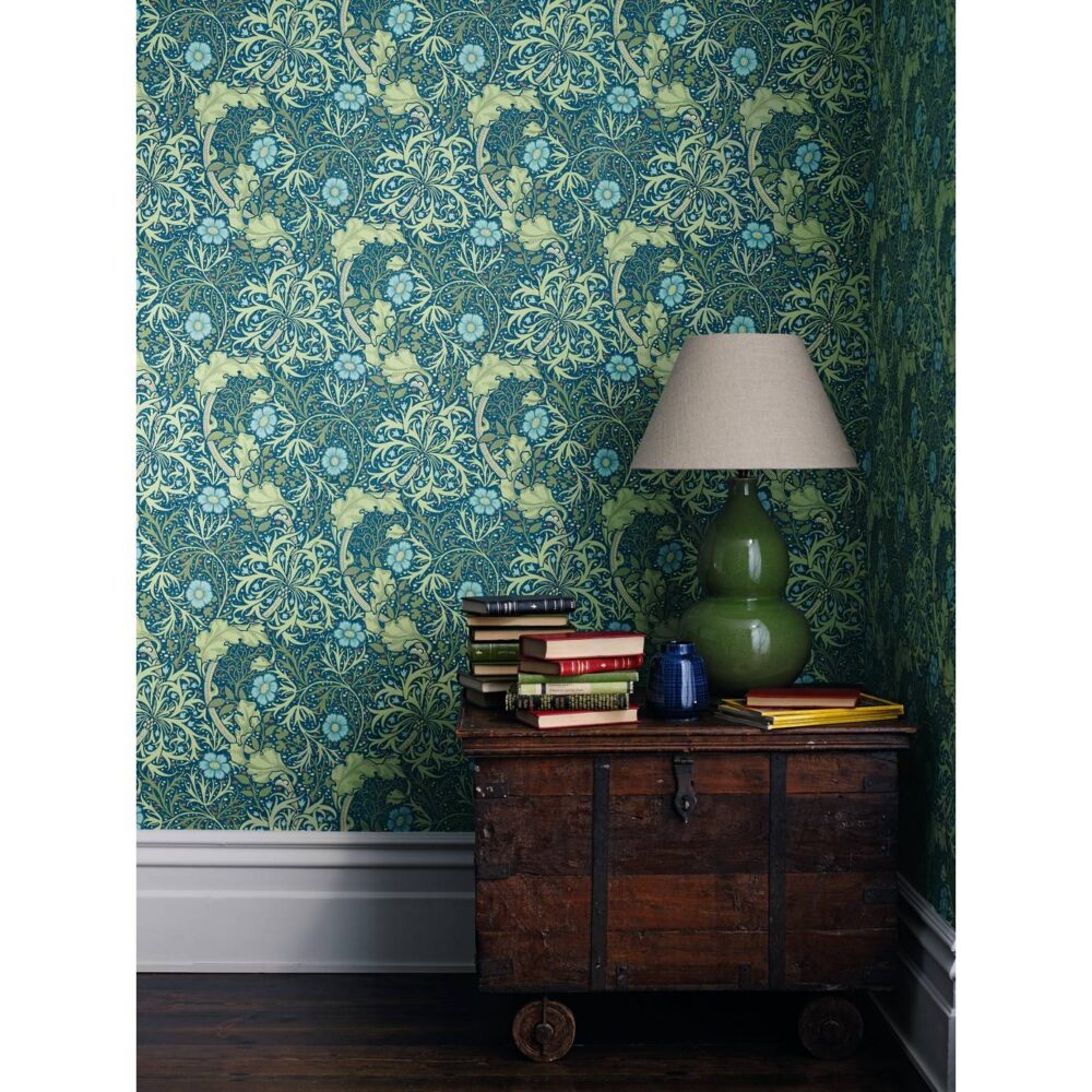 Morris Seaweed Wallpaper - Ebony / Poppy by Morris Seaweed Wallpaper - Ebony / Poppy from