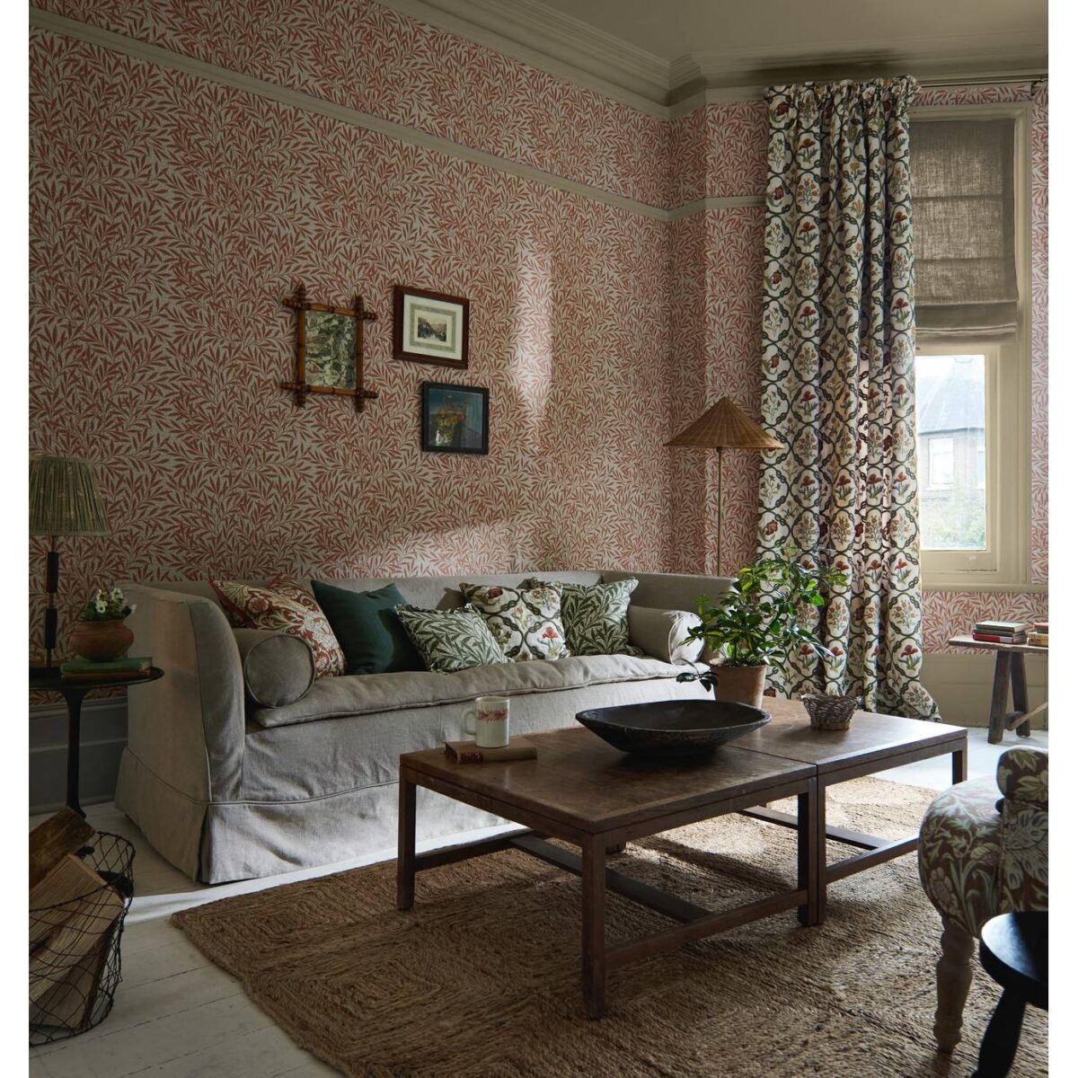 Emerys Willow Wallpaper - Chrysanthemum Pink by Emerys Willow Wallpaper - Chrysanthemum Pink from