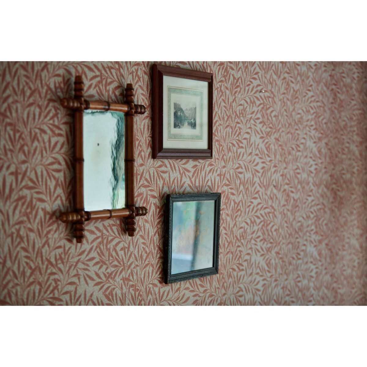 Emerys Willow Wallpaper - Chrysanthemum Pink by Emerys Willow Wallpaper - Chrysanthemum Pink from
