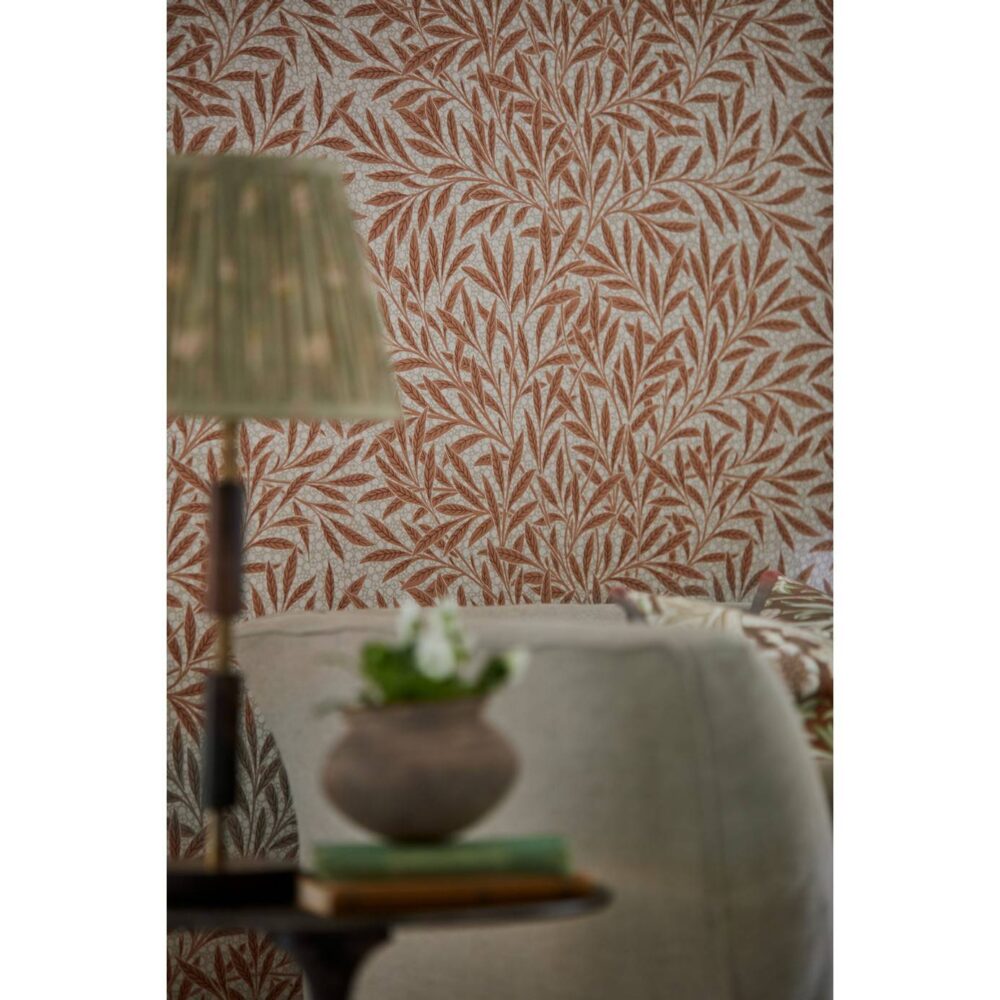 Emerys Willow Wallpaper - Chrysanthemum Pink from