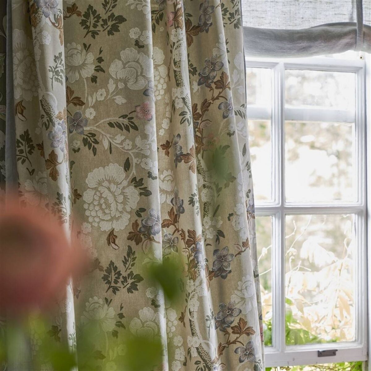 Eagle House Damask Fabric - Seagrass from