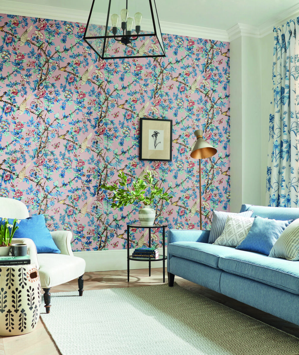 Porcelain Garden Wallpaper - Red / Beige from