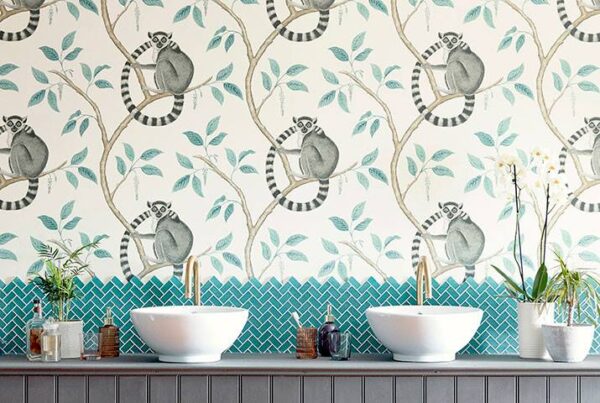 Ringtailed Lemur Wallpaper - Cream / Olive from