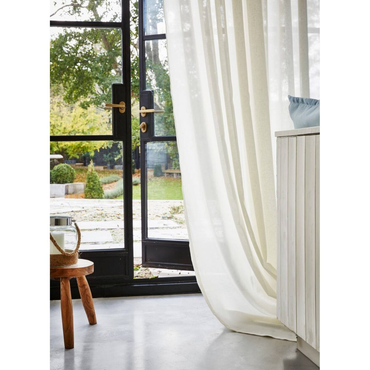 Tranquil Fabric - Snow Drop from