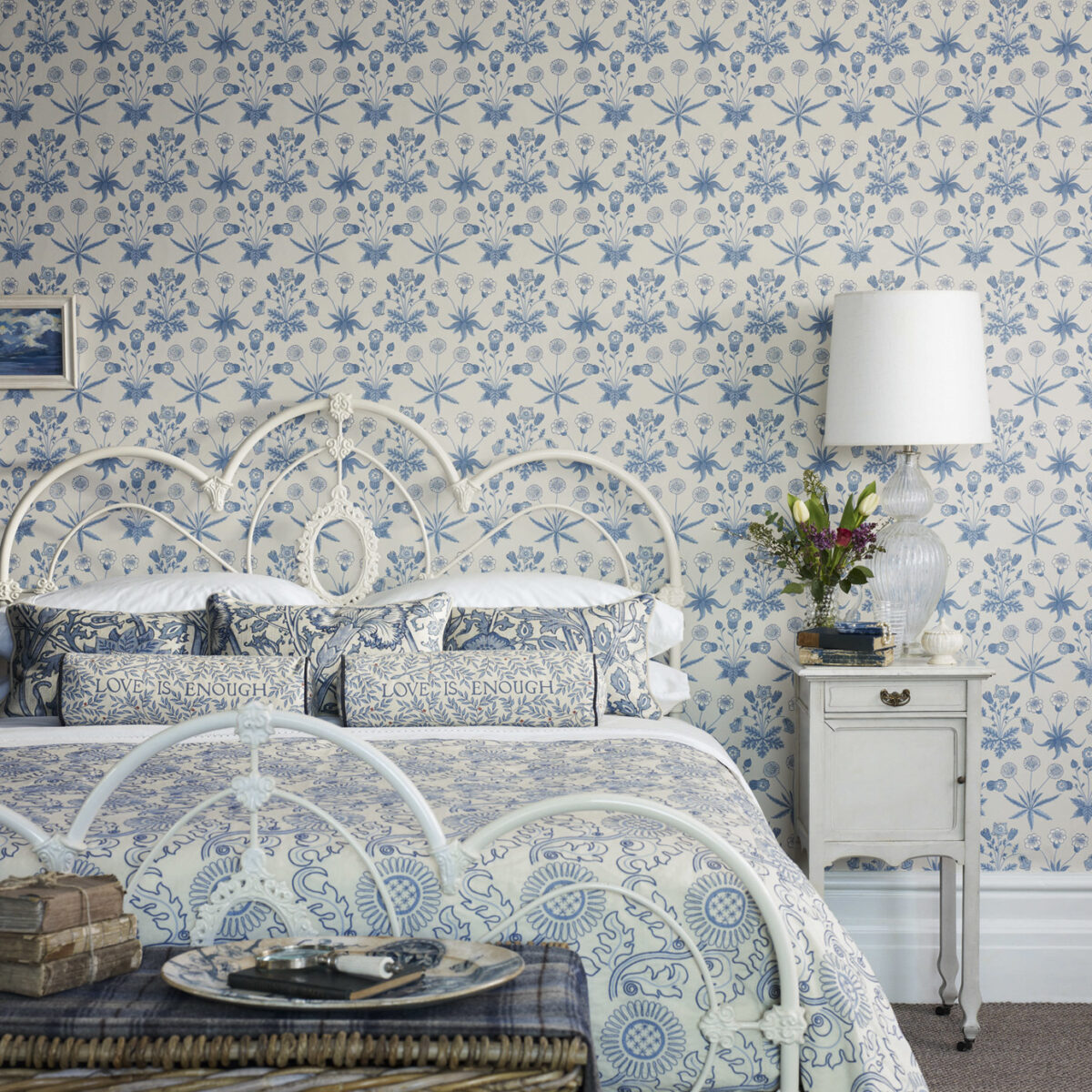 Daisy Wallpaper - Willow / Pink by Daisy Wallpaper - Willow / Pink from