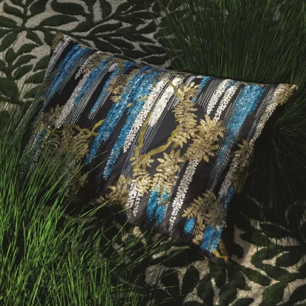 Wisteria Alba Fabric - Ruisseau from