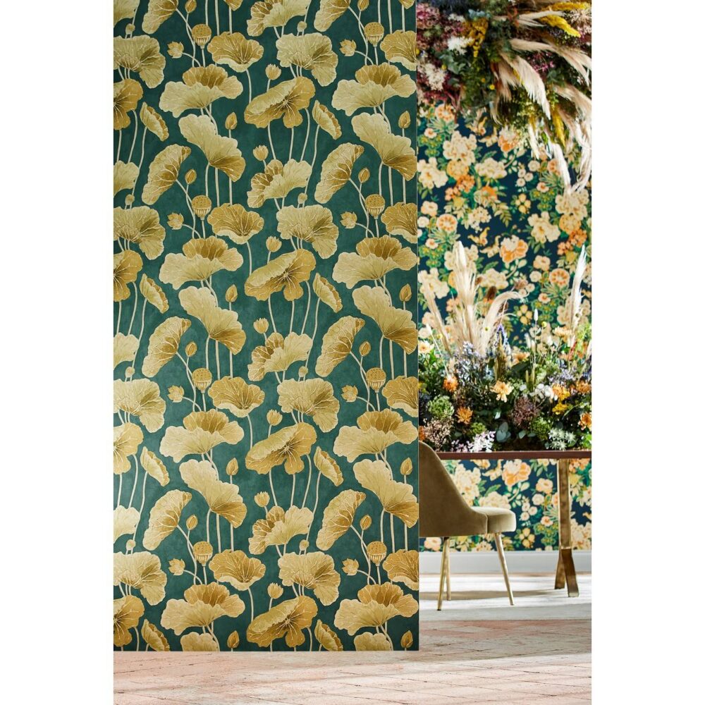Chinoiserie Hall Wallpaper - Linen / Chintz by Chinoiserie Hall Wallpaper - Linen / Chintz from
