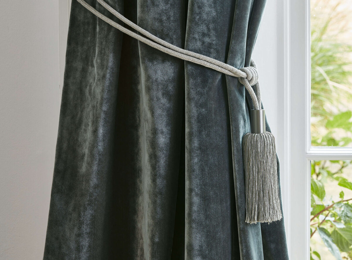 Tassel Tie Back from