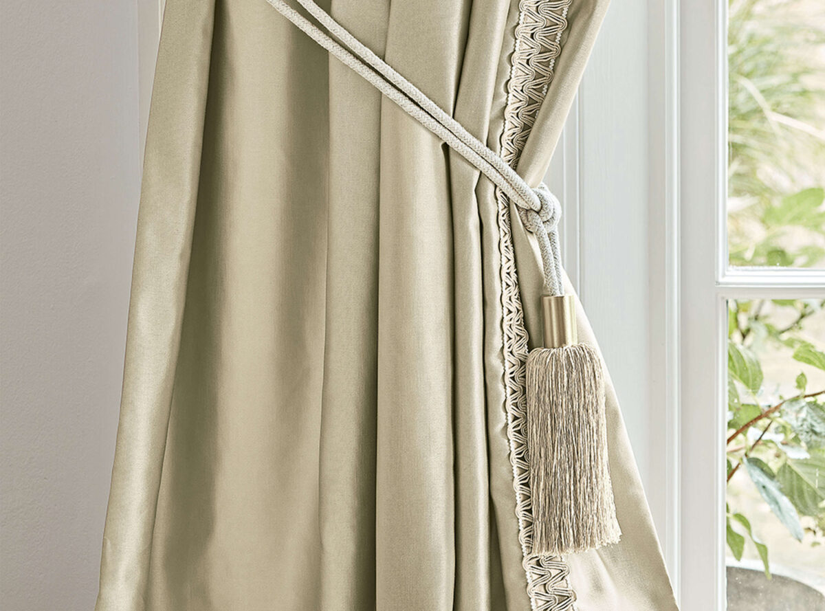 Tassel Tie Back from