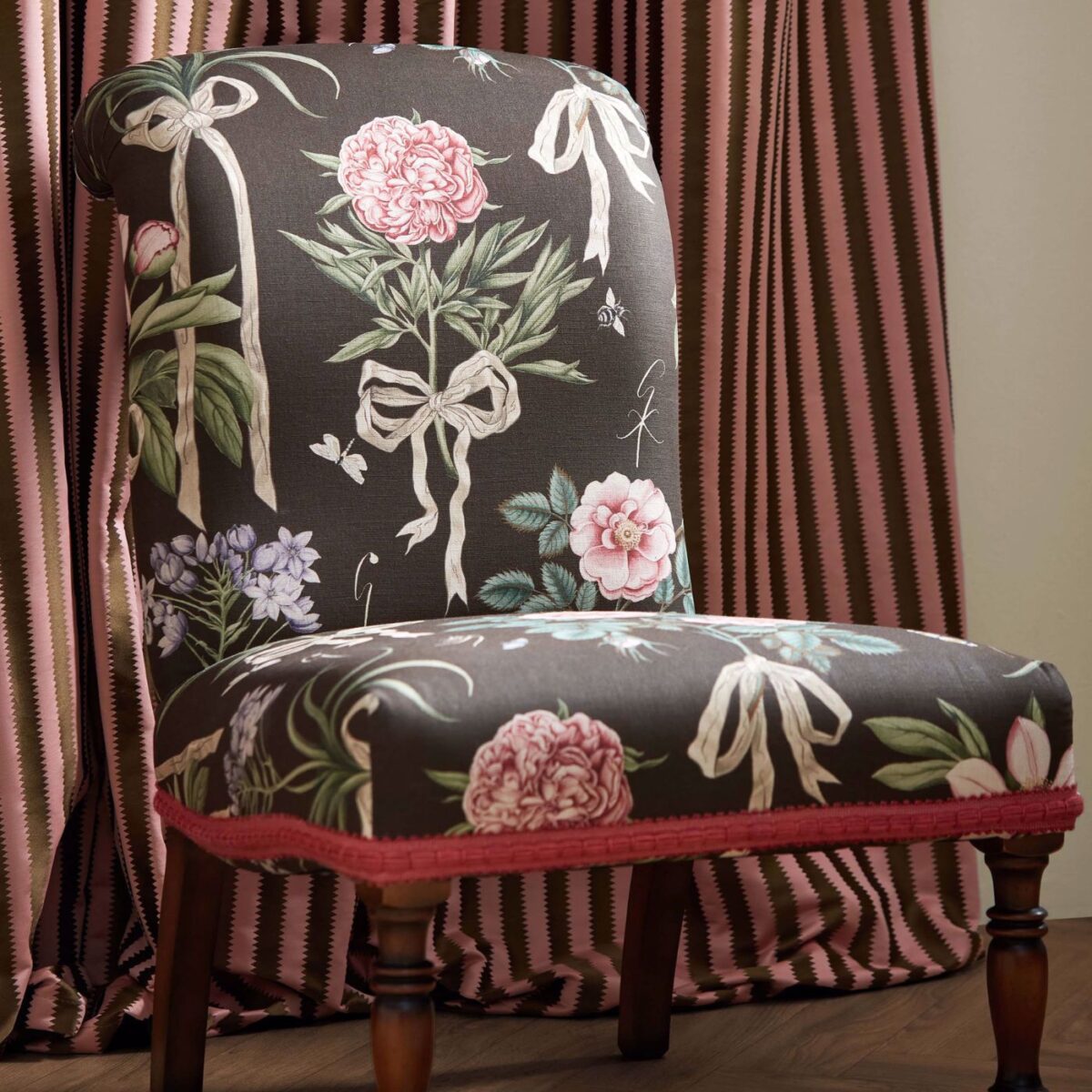 Cupid's Beau Fabric - Morel / Mantle from