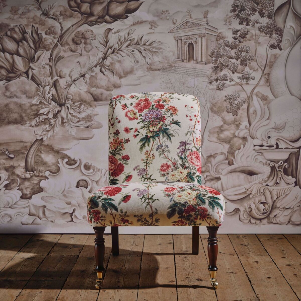 Lakeland Paradis Wallpaper - Poppinjay / Lion by Lakeland Paradis Wallpaper - Poppinjay / Lion from