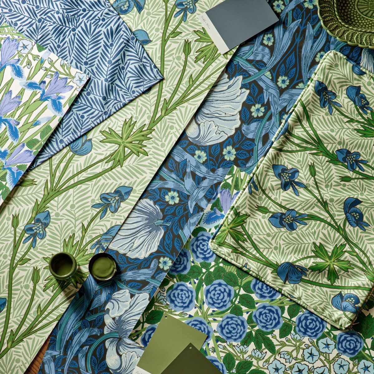 Pimpernel Wallpaper - Sap Green / Strawberry from