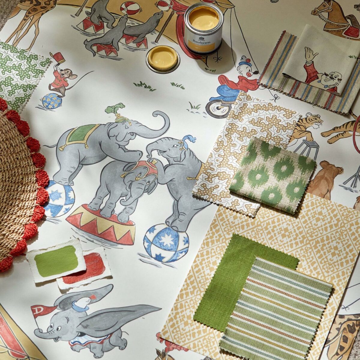 Dumbo Wallpaper - Peanut Butter & Jelly by Dumbo Wallpaper - Peanut Butter & Jelly from