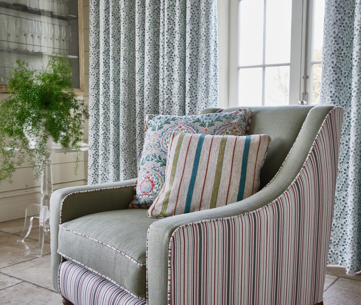 Clerkenwell Fabric - Laurel by Clerkenwell Fabric - Laurel from
