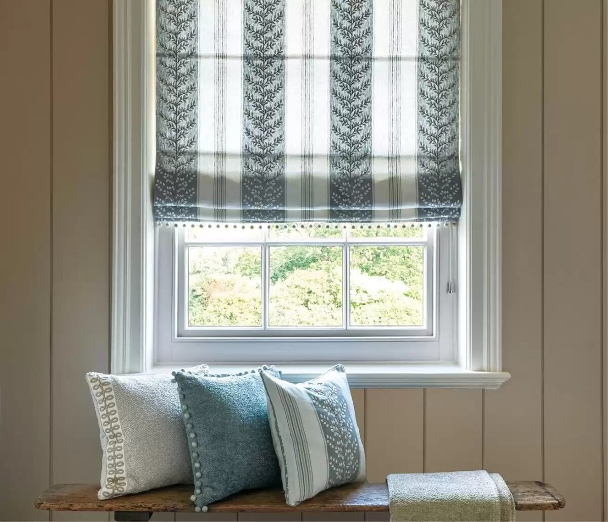Manningtree Fabric - China Blue from
