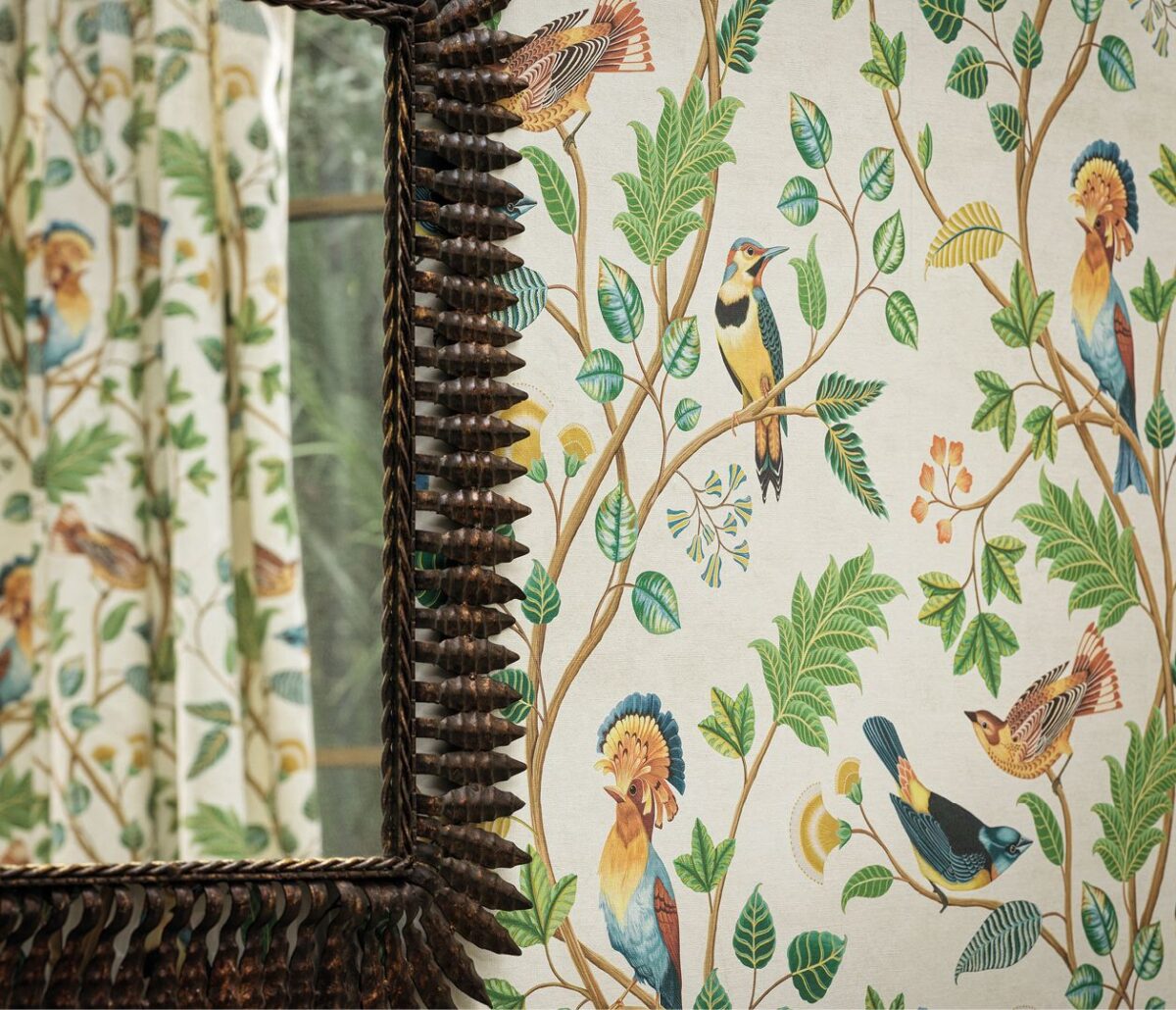 Mayani Wallpaper - Fir / Plum from
