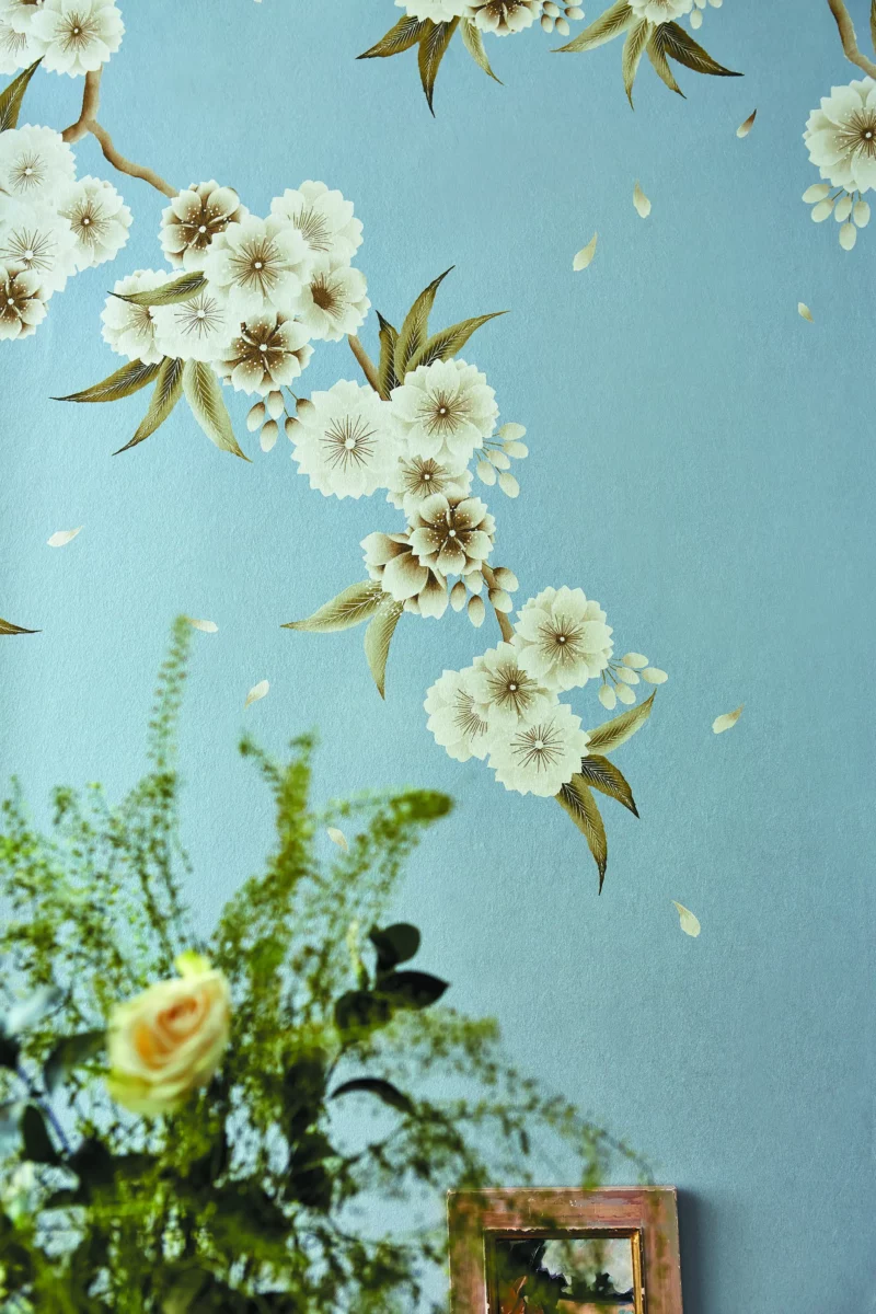 Rosa Wallpaper - Feather Grey / Paper Lantern / Oyster from