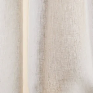 white plain linen fabric from Colefax & Fowler