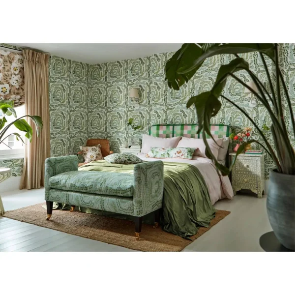 Fayola Wallpaper - Clover / Chalk from