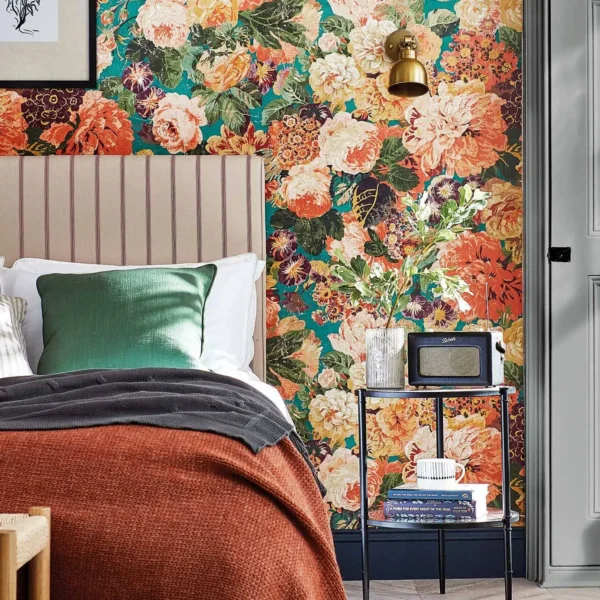 Hykenham Wallpaper - Gold Metallic / Rose from