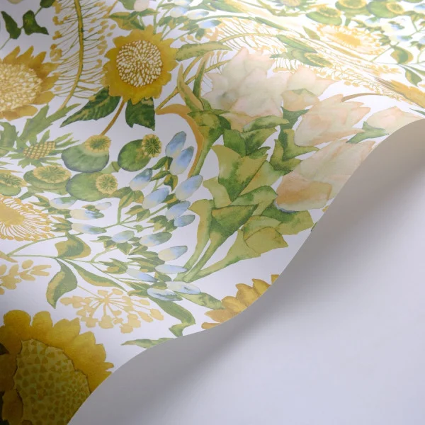 Saint Paul De Vence Wallpaper - Vert Anis / Jaune Soleil by yellow botanical wallpaper