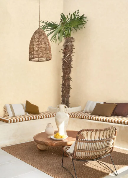 Vallauris Wallpaper - Creme by white plain wallpaper