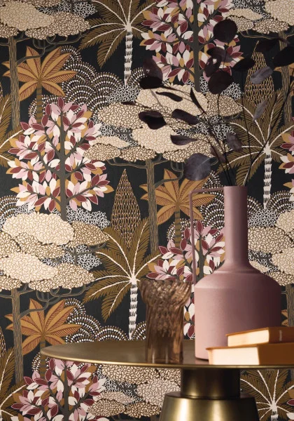 Marakanda Wallpaper - Anthracite / Grenat by brown botanical wallpaper and wall with coffee table and vases