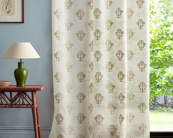 multicolour misc curtain with side table and lamps