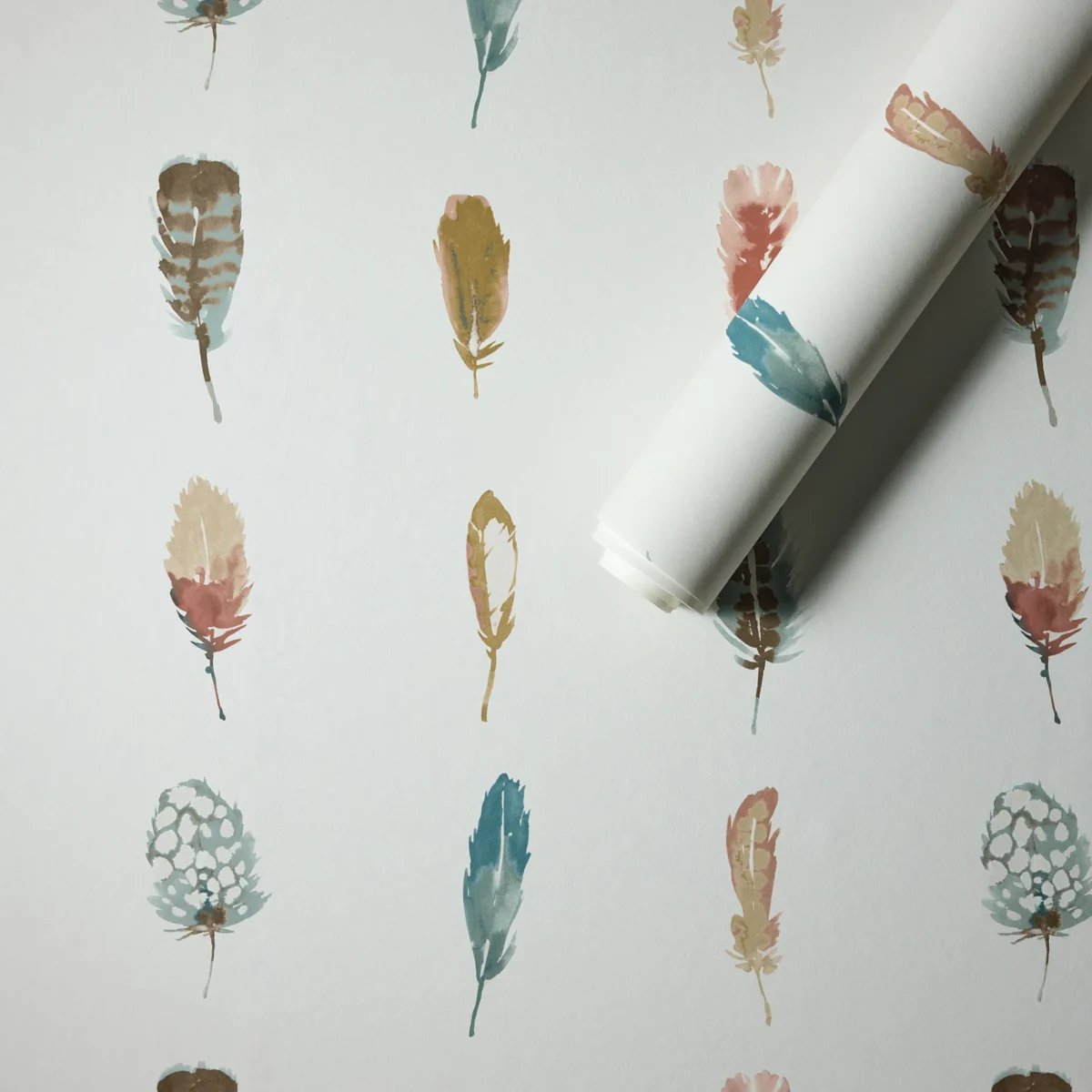 Limosa Wallpaper from Harlequin Signature Wallpapers collection - multicolour animal