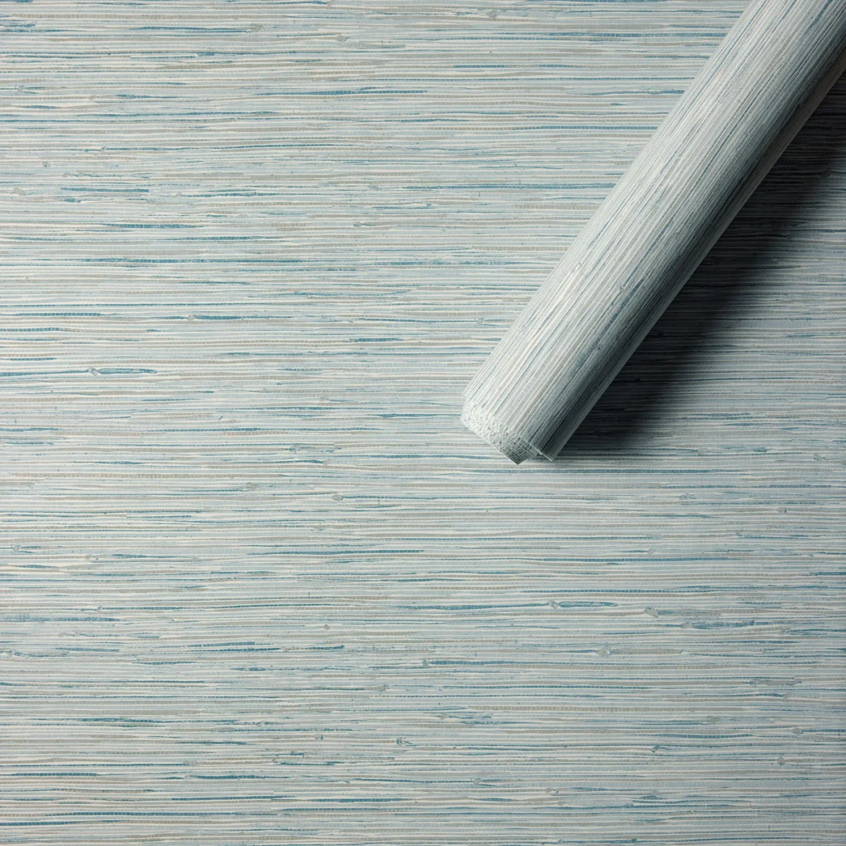 Seri Wallpaper from Harlequin Signature Wallpapers collection - blue contemporary